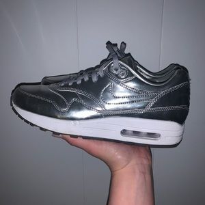 Metallic Nike air max